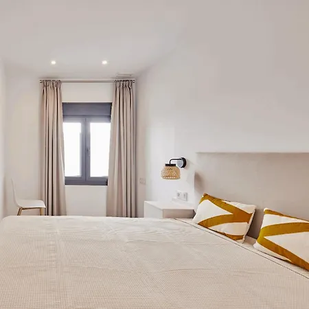 Arena Suit, Con Jacuzzi Privado En Playa De La Barrosa - En Novo Sancti Petri