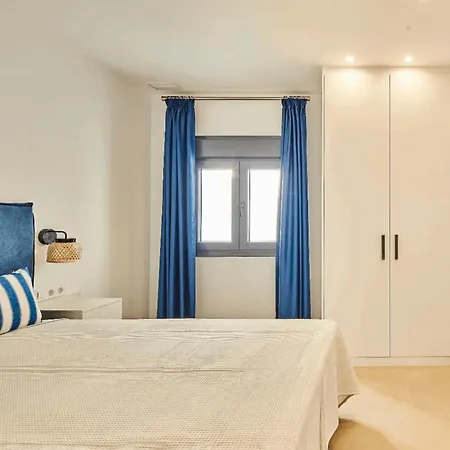 Arena Suit, Con Jacuzzi Privado En Playa De La Barrosa - En * Novo Sancti Petri